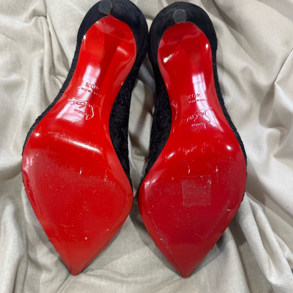 Christian Louboutin Black Lace Pointed-Toe Red Sole Pumps - Picture 4 of 11